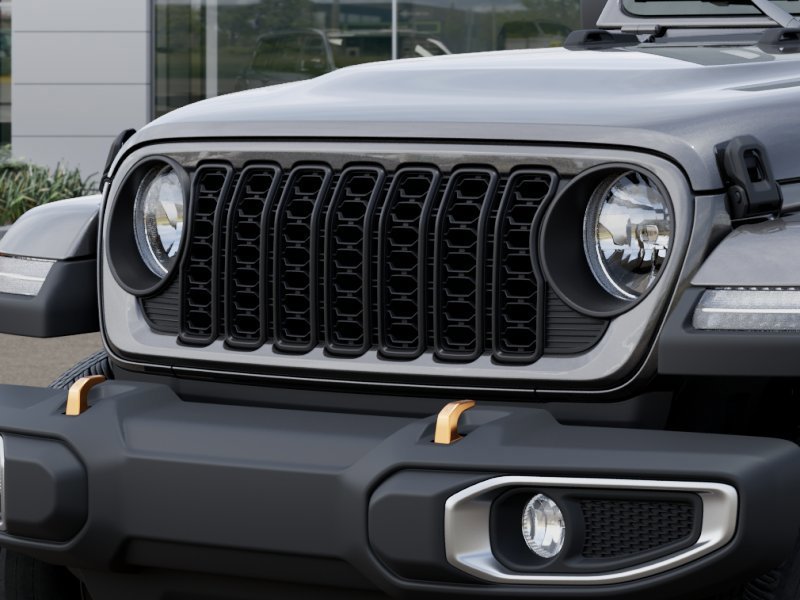 New 2026 Granite Crystal Metallic Clearcoat Jeep 85th Anniversary Edition image 11