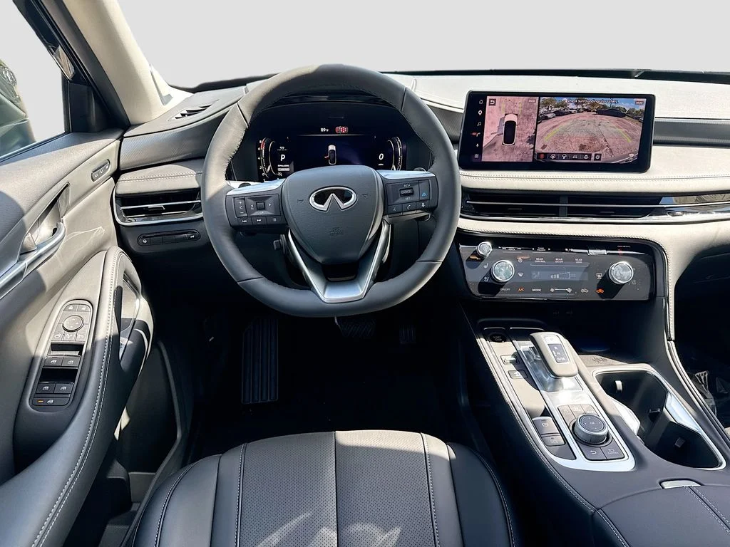 Used 2027 Black INFINITI LUXE image 25