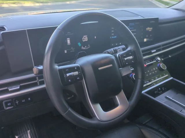 Used 2024 Silver Hyundai SEL image 31