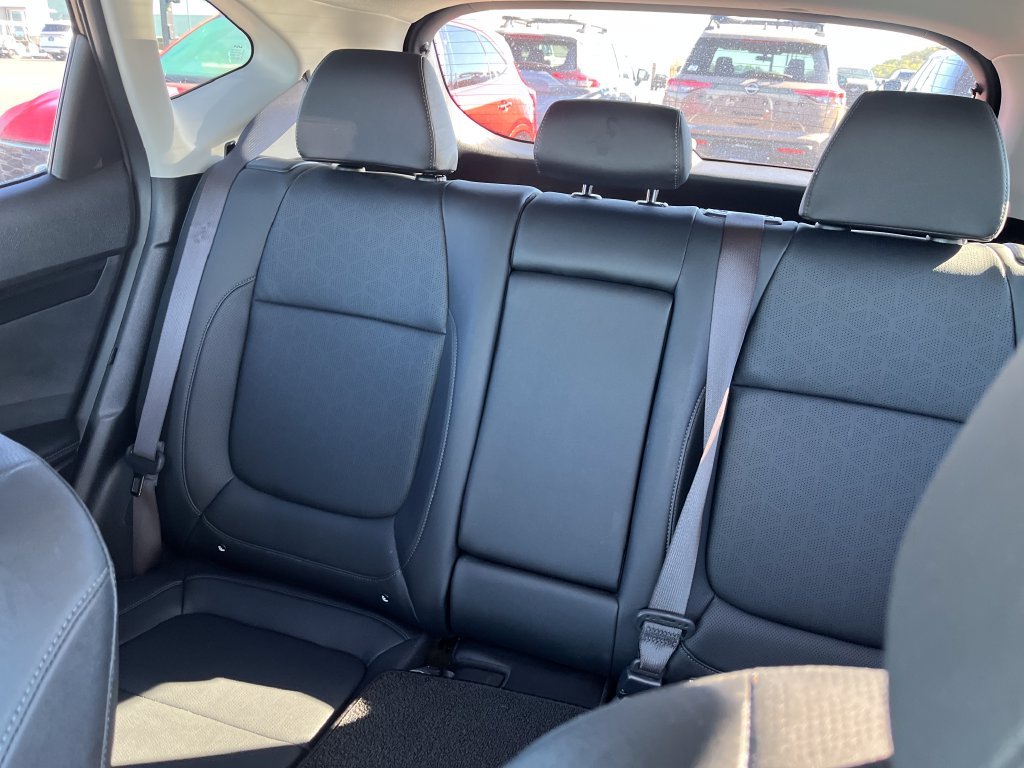 Used 2025 Black Kia EX image 13