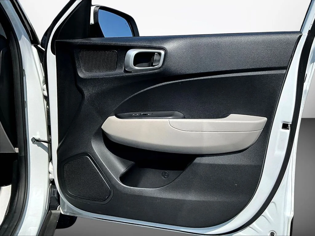 Certified Used 2022 White Hyundai SEL image 26