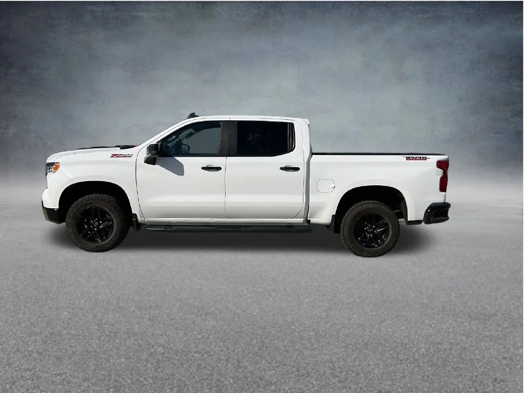 Used 2024 White Chevrolet LT Trail Boss image 4