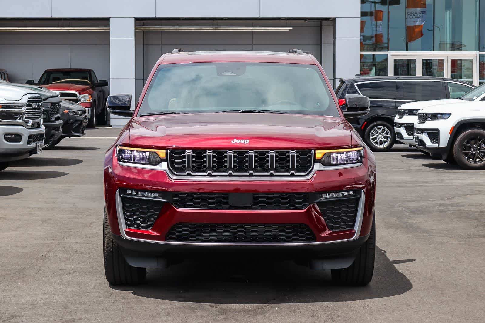 New 2026 Velvet Red Pearl-Coat Exterior Paint Jeep Limited image 2