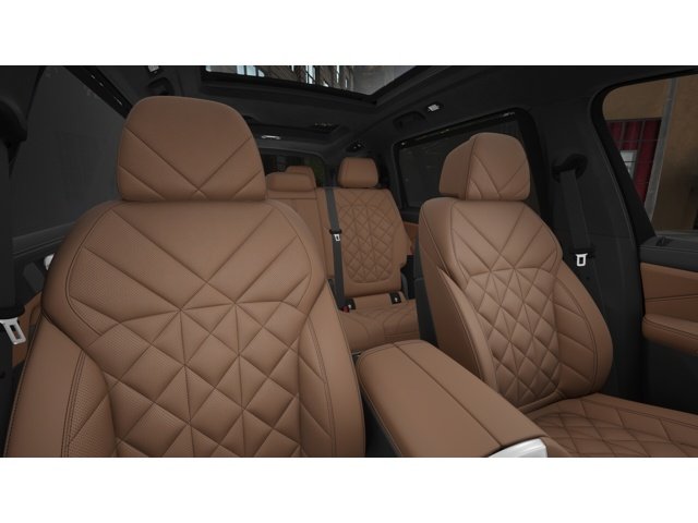 New 2027 Mineral White Metallic BMW X7 40i image 11