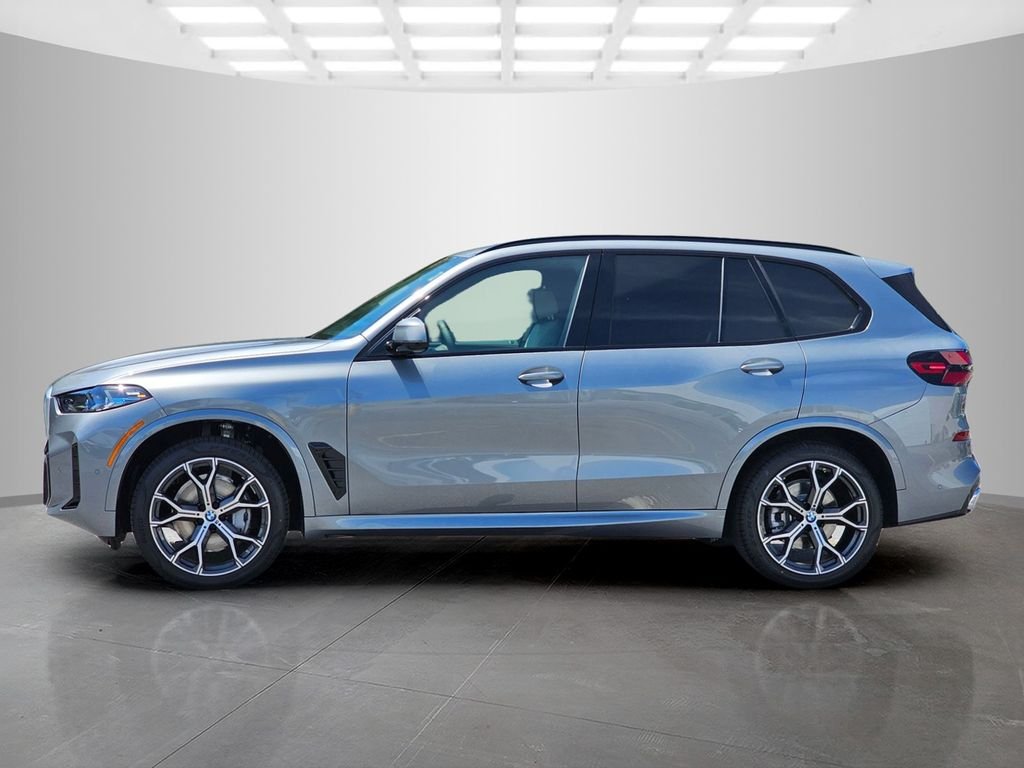 New 2026 Skyscraper Grey Metallic BMW sDrive40i image 3