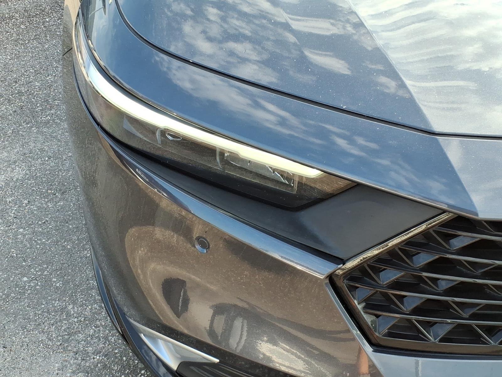 Used 2023 Meteorite Gray Metallic Honda Touring image 6