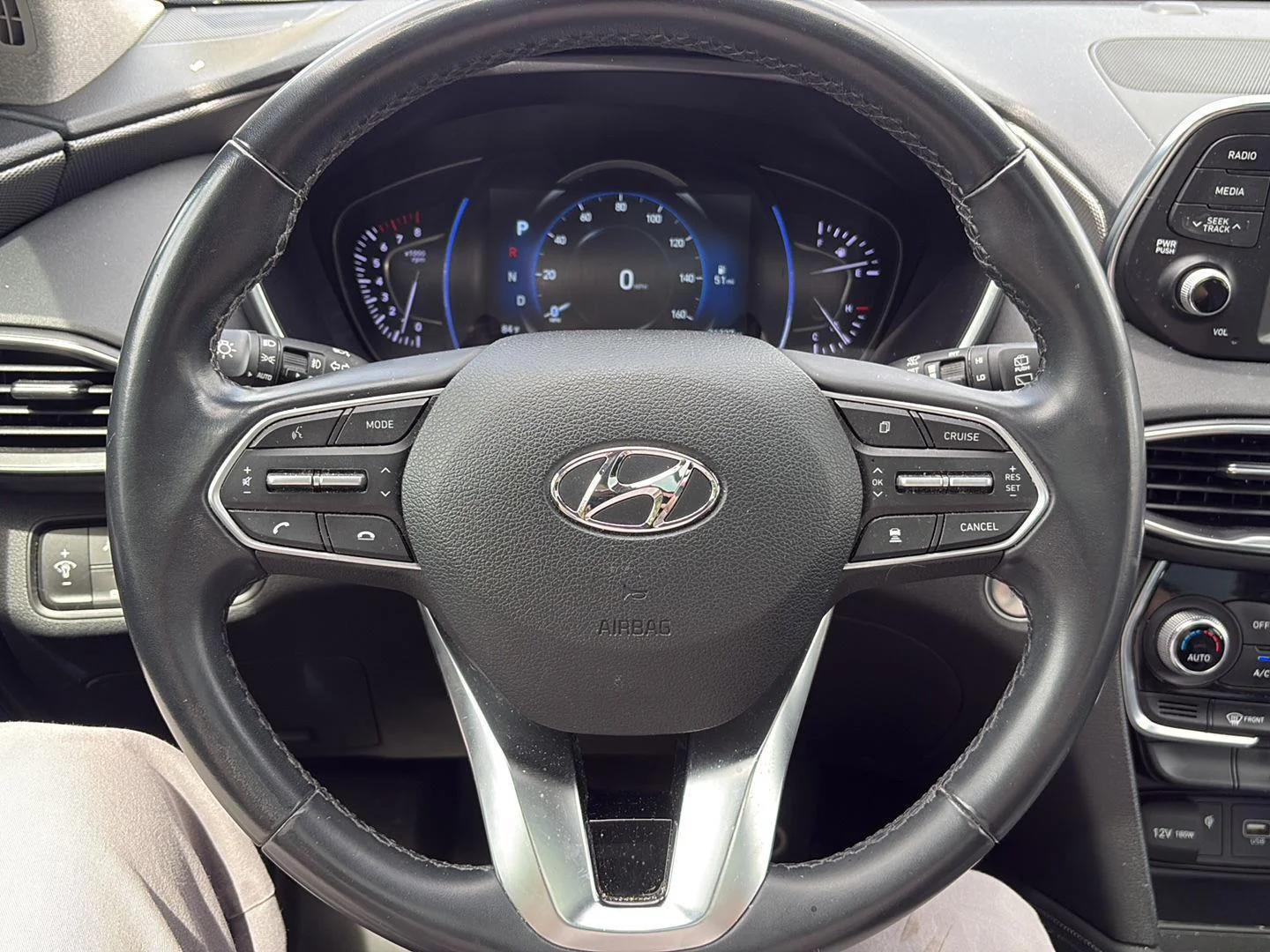 Used 2020 Rainforest Hyundai SEL image 17
