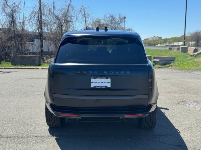New 2026 Obsidian Black Satin Land Rover SE  LWB 7 SEAT image 4