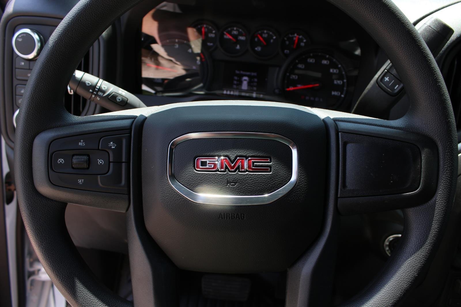 2026 GMC Sierra 3500HD Pro - Photo 18