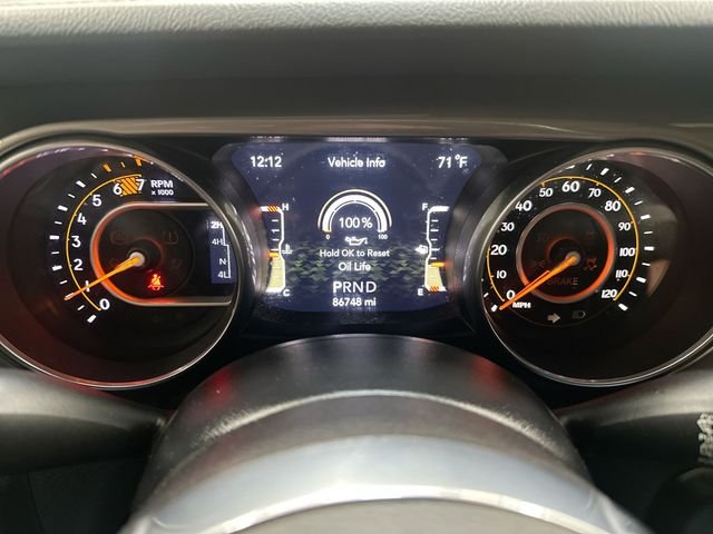 Used 2020 Black Jeep Unlimited Sahara image 11