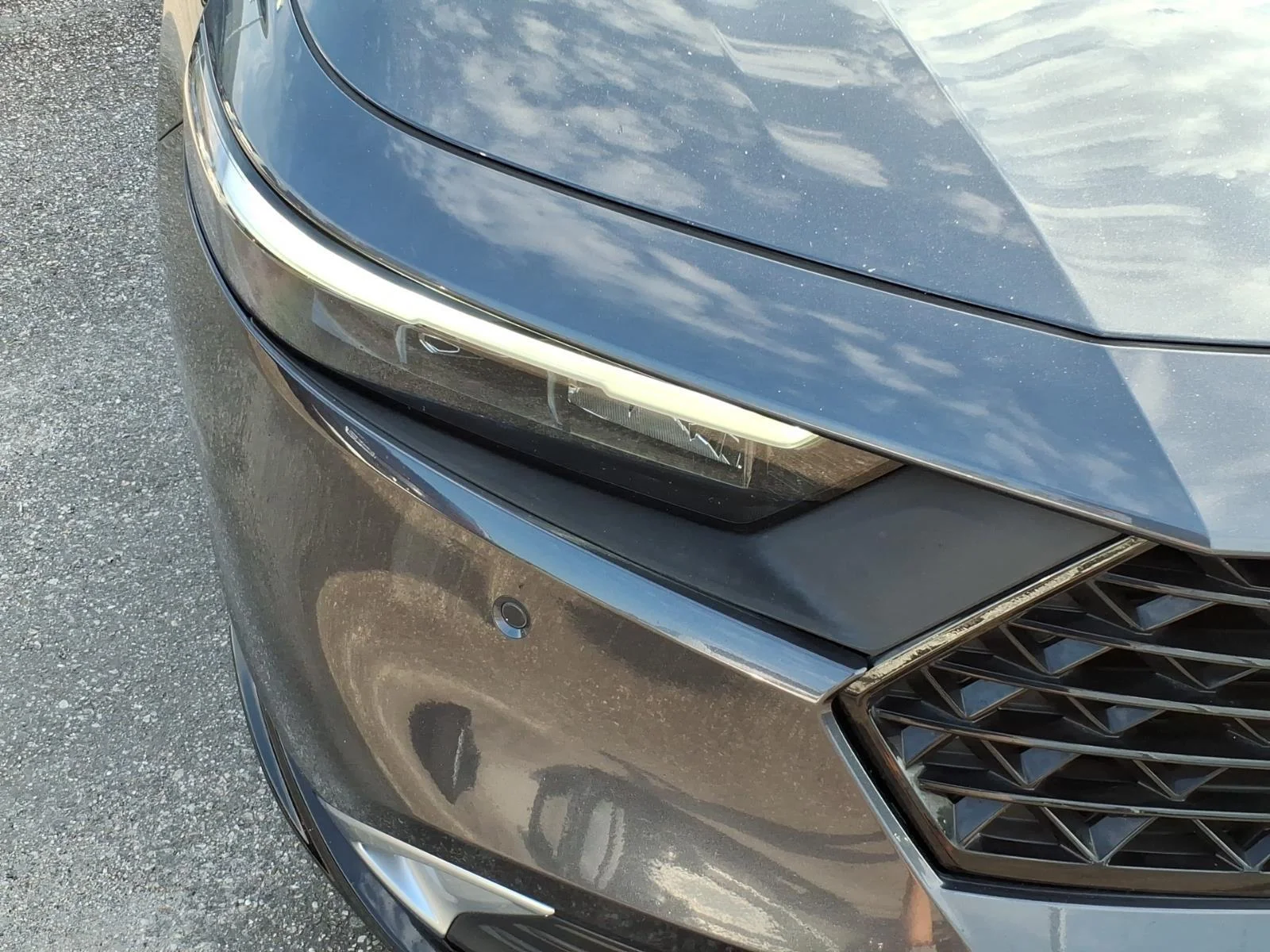 Used 2023 Meteorite Gray Metallic Honda Touring image 6