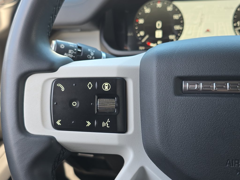 Certified Used 2025 White Land Rover S image 17