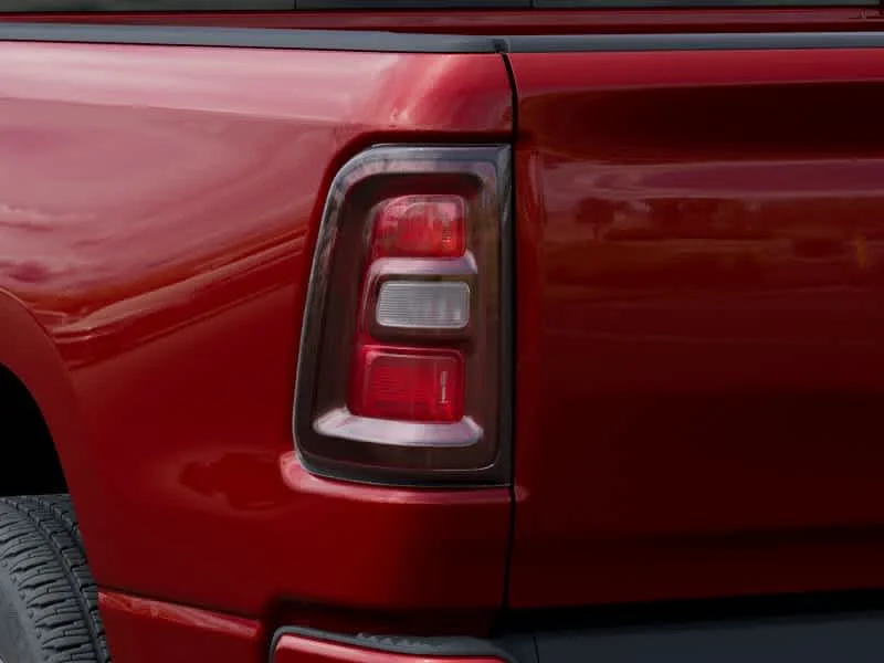 New 2026 Molten Red Pearl-Coat Exterior Paint RAM Tradesman image 9