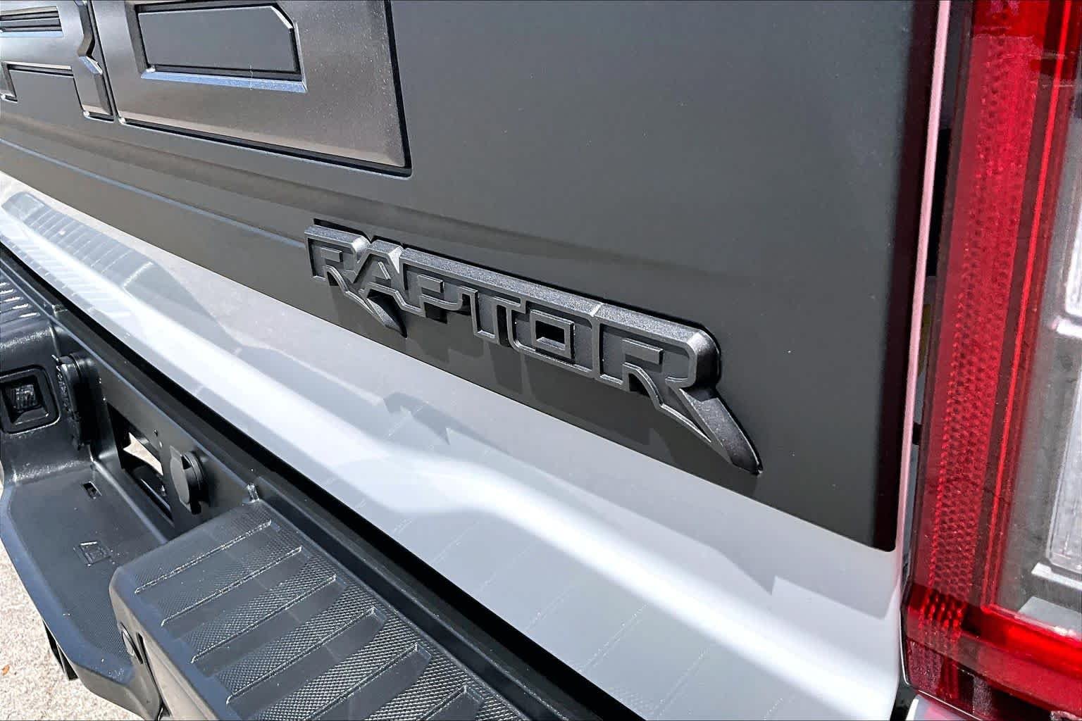 Used 2023 Oxford White Ford Raptor image 10