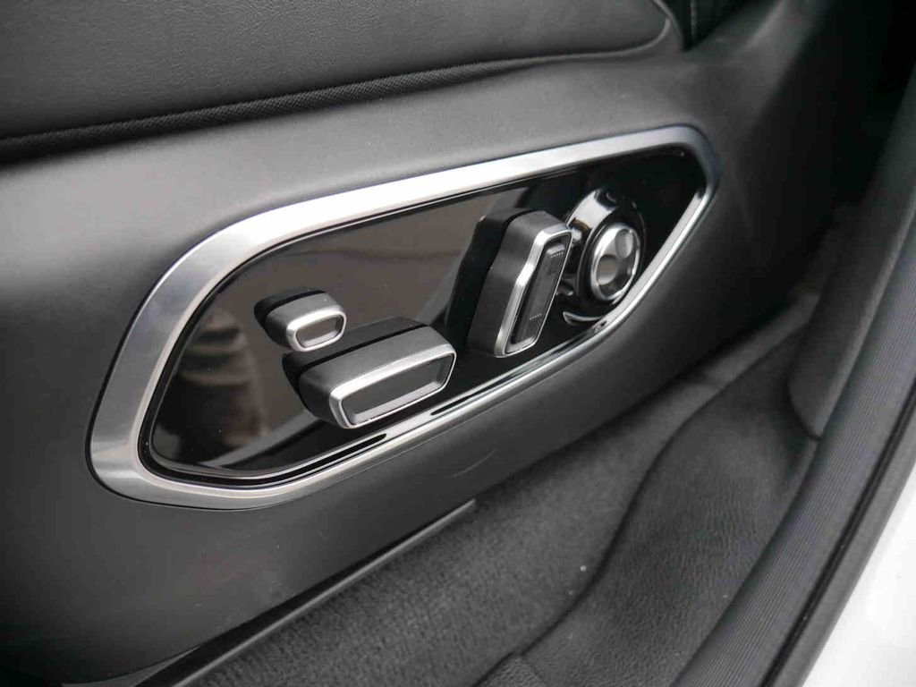 2025 Jeep Grand Cherokee L Overland - Photo 28