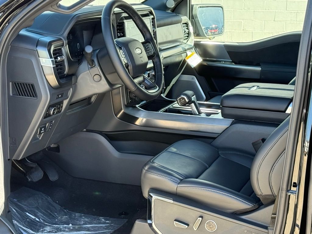New 2025 Agate Black Metallic Ford Platinum® image 5