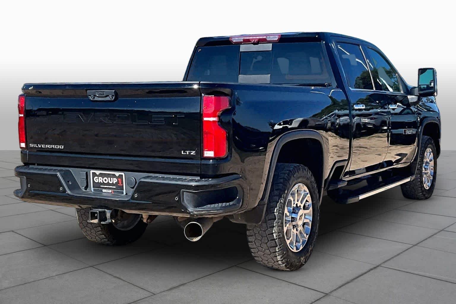 Used 2025 Black Chevrolet LTZ image 13