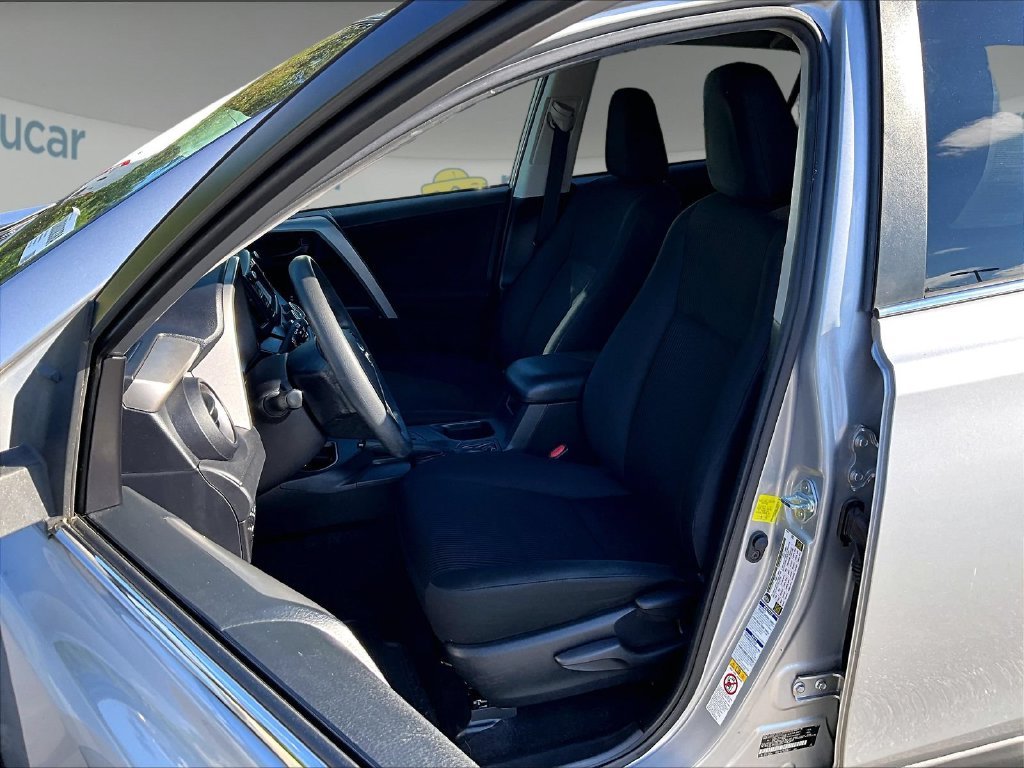 Used 2017 Silver Toyota LE image 10