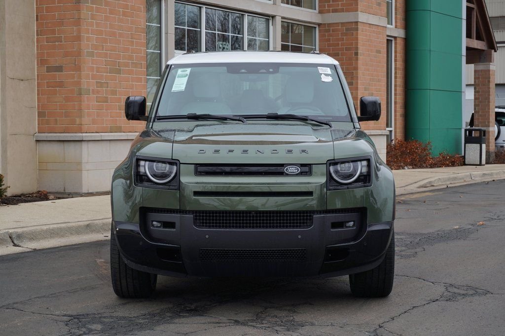 Certified Used 2026 Green Land Rover X-Dynamic SE image 4