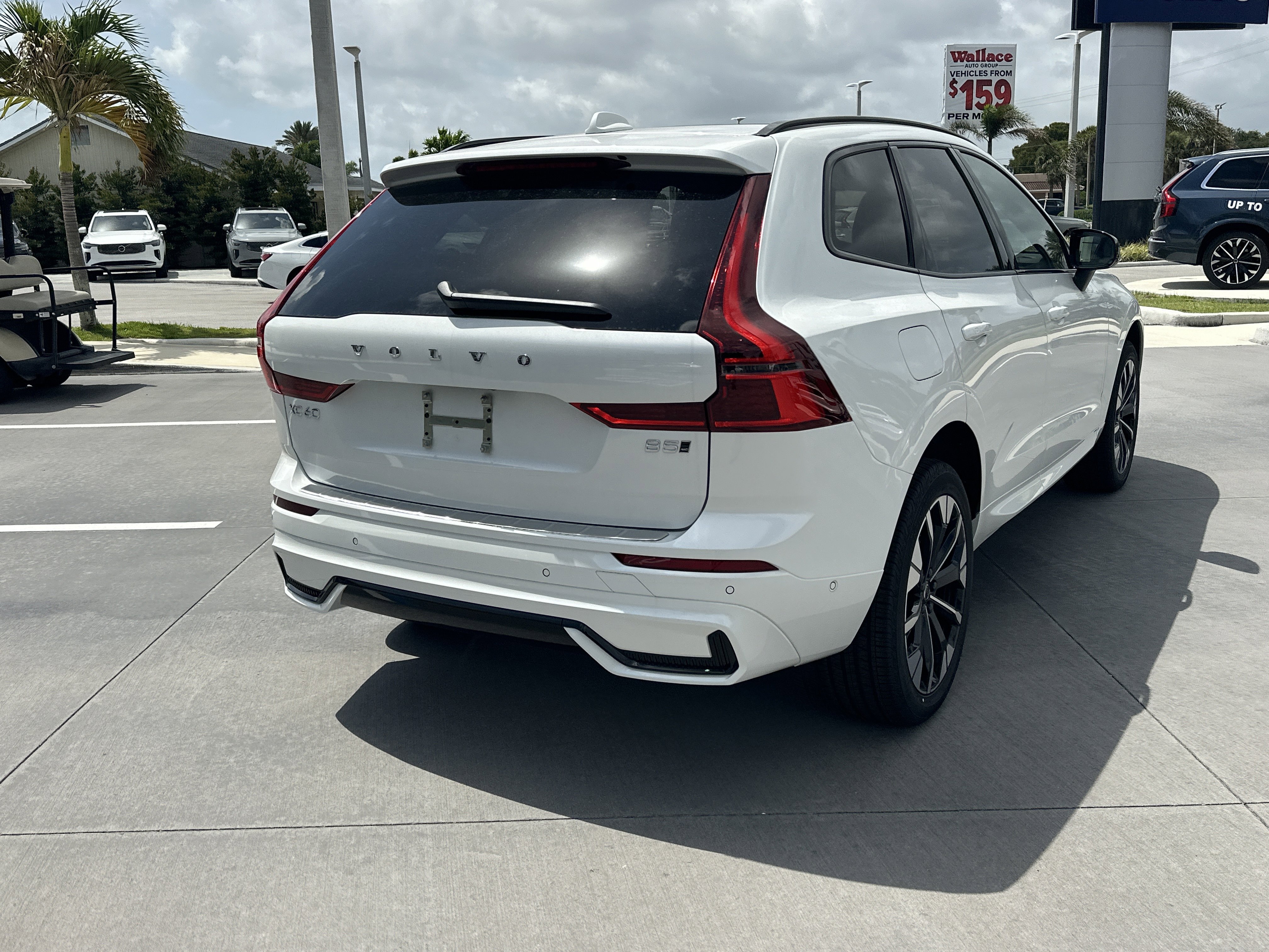 New 2026  Volvo Plus image 7