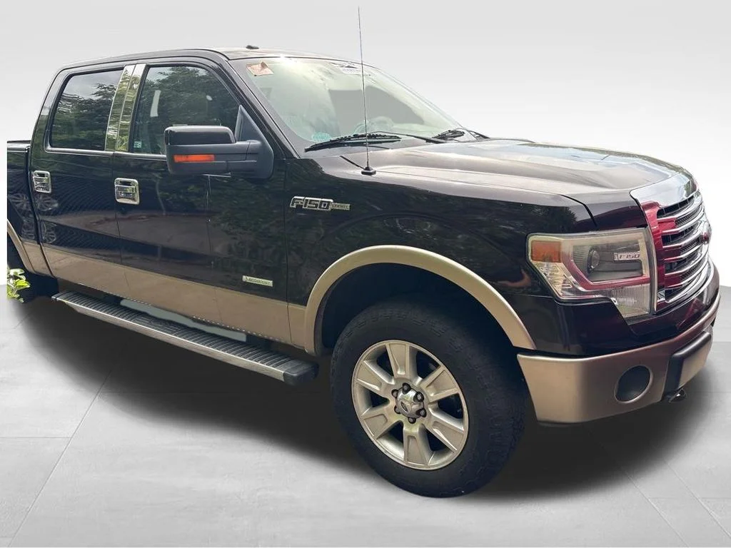 Used 2013  Ford Lariat image 14
