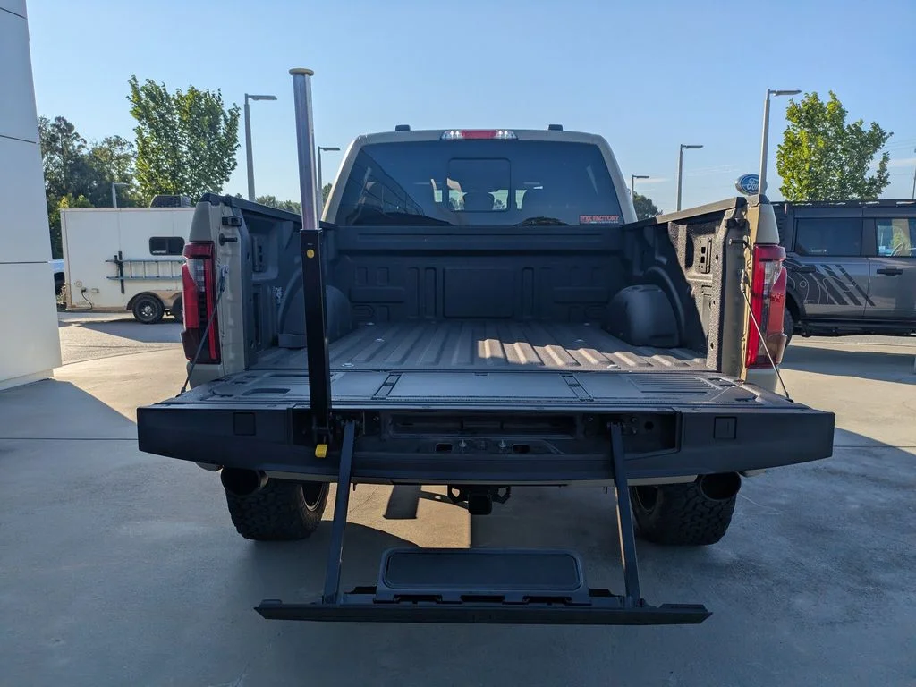 New 2026 Agate Black Metallic Ford XLT image 12