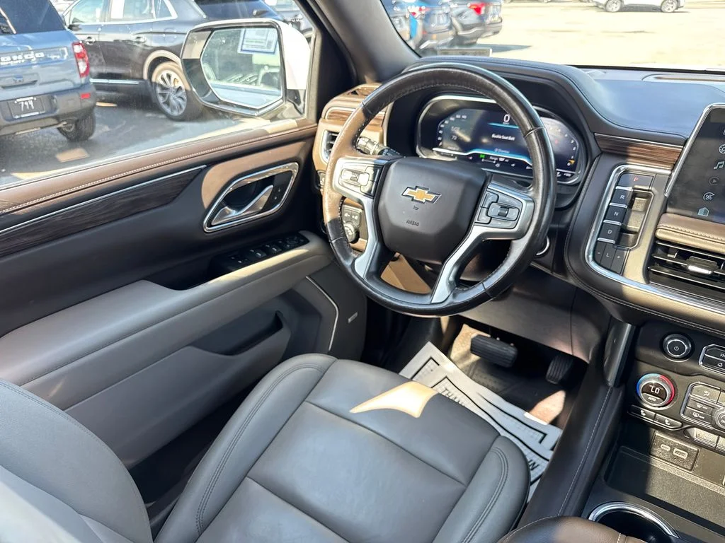 Used 2022 Summit White Chevrolet LT image 10