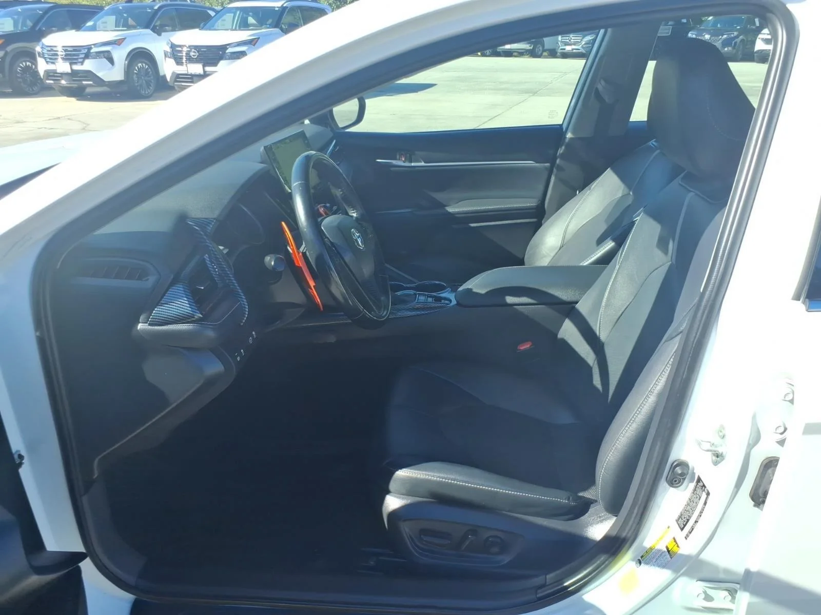 Used 2021 Wind Chill Pearl Toyota XSE image 11