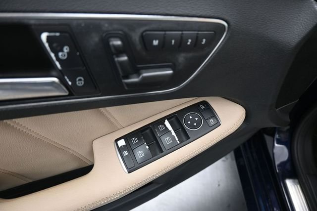 Used 2013  Mercedes-Benz E 350 image 13