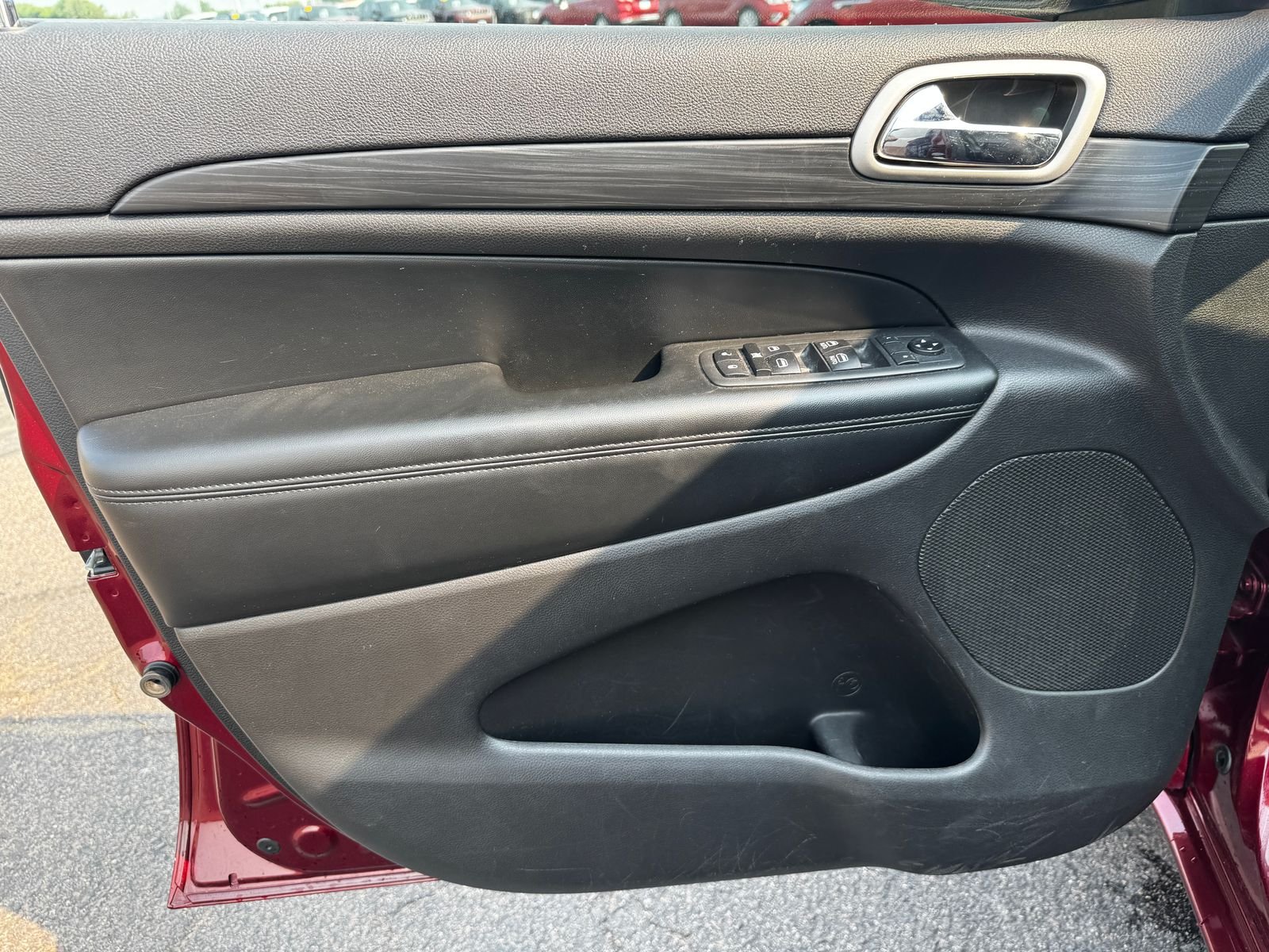Used 2020 Velvet JEEP Altitude image 15