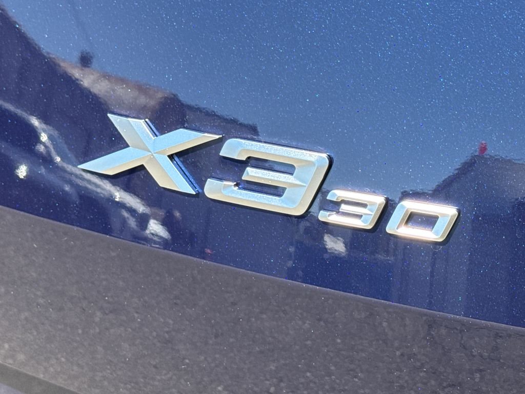 New 2026 Tanzanite Blue II Metallic BMW 30 xDrive image 12