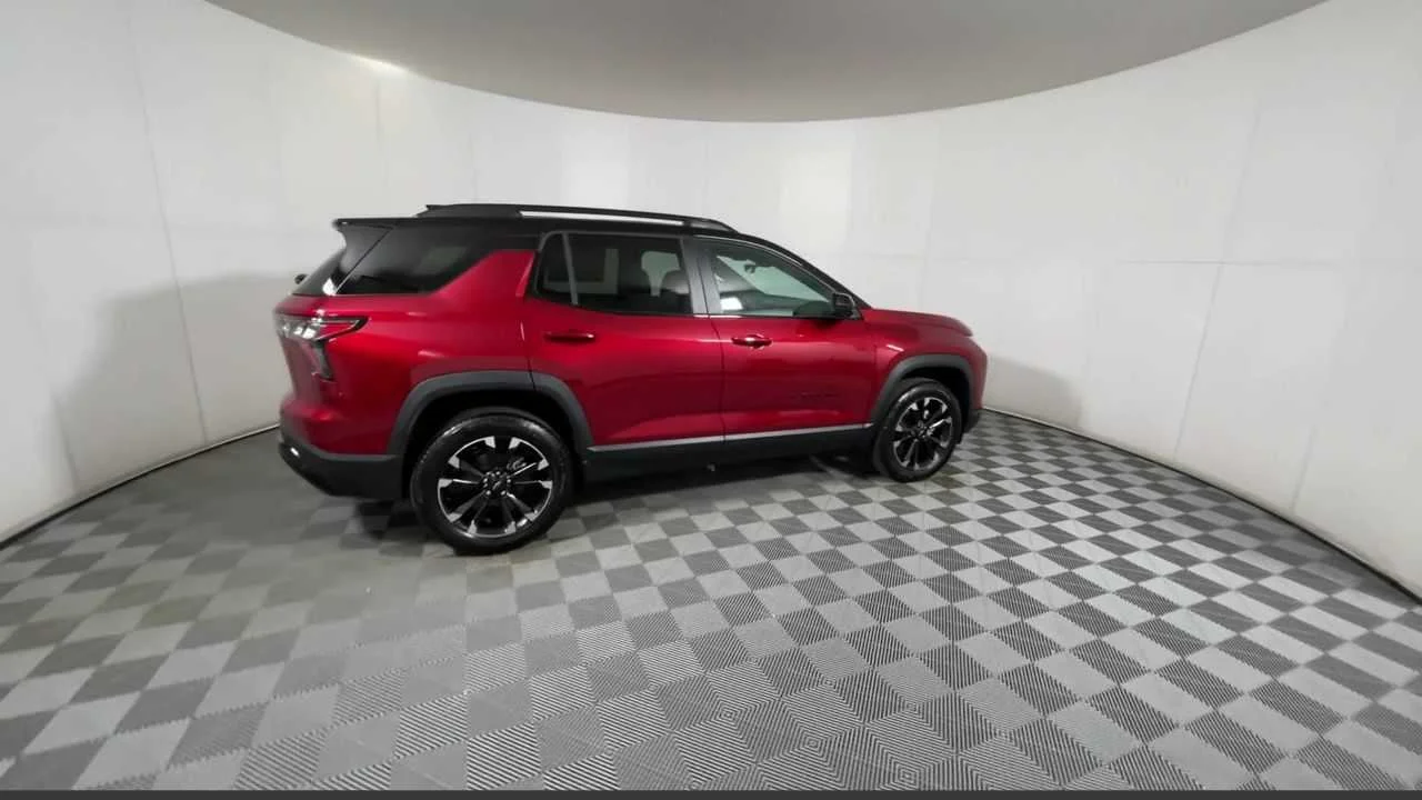 2025 Chevrolet Equinox RS - Photo 18