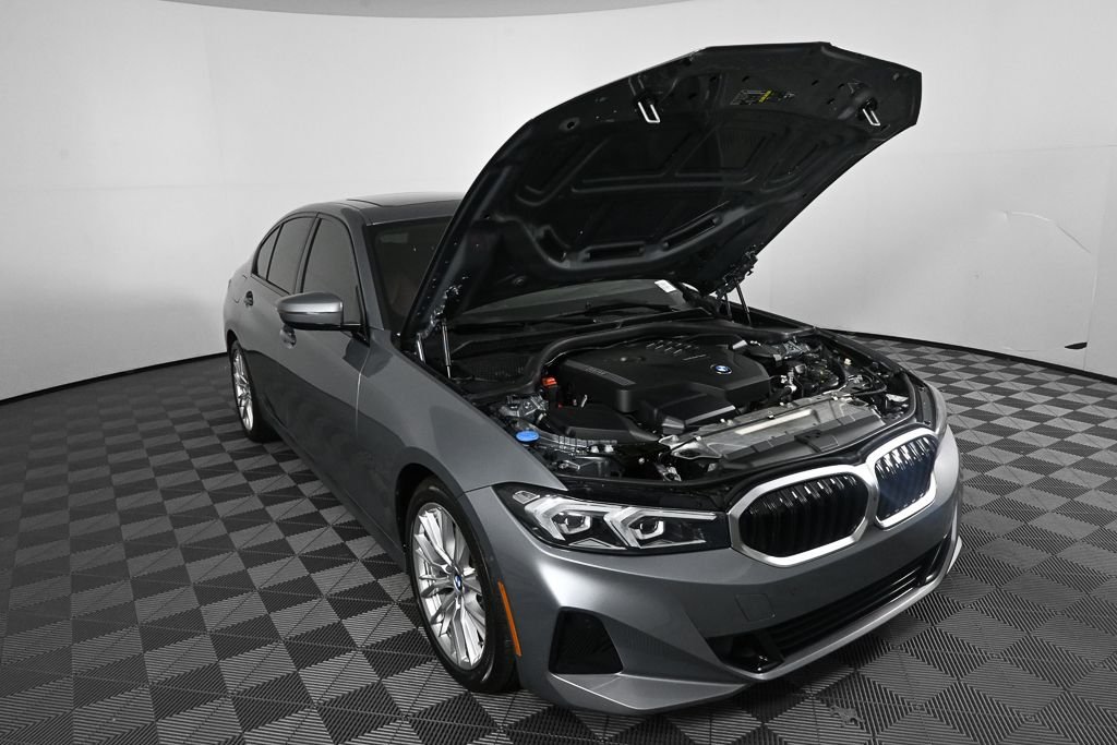 Used 2023 Gray BMW 330i image 29