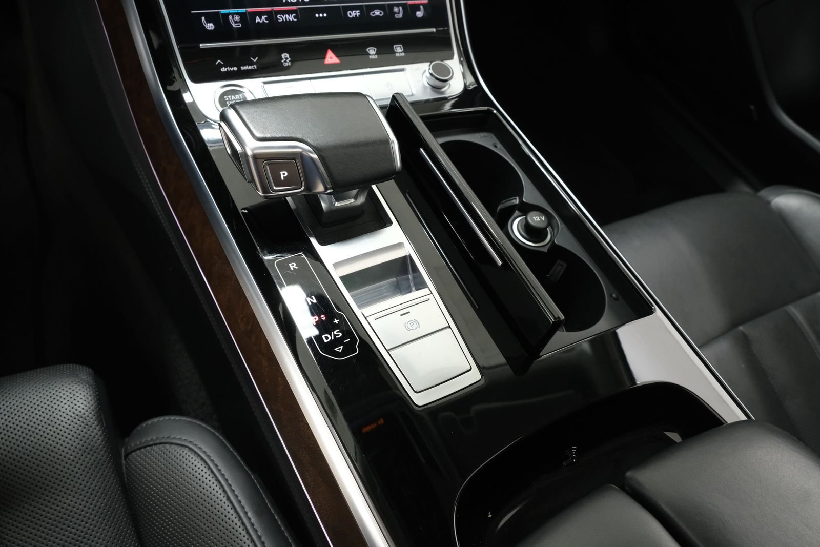 Used 2021 Black Metallic Audi 4.0 image 23