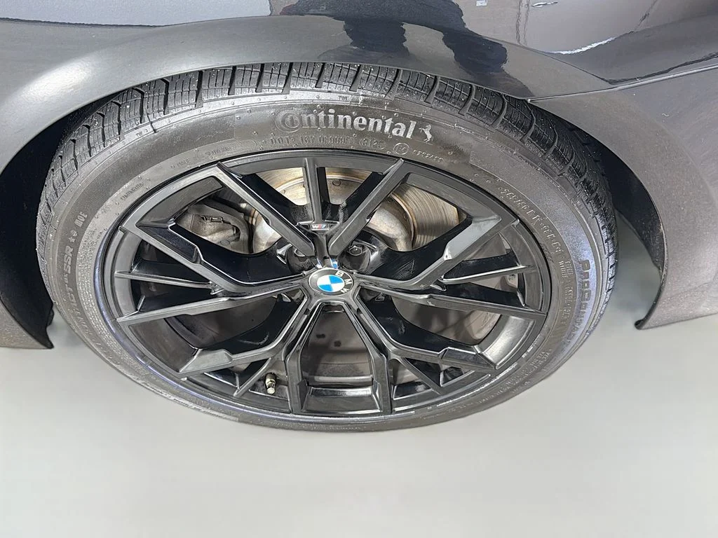 Used 2022 Black Sapphire Metallic BMW 530i xDrive image 31