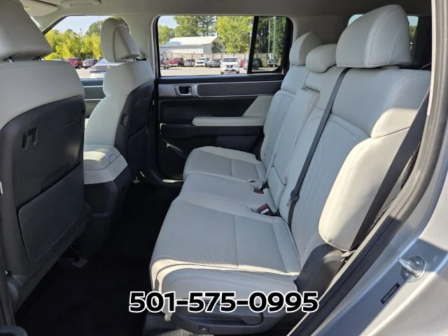 Used 2024 Silver Hyundai SEL image 11