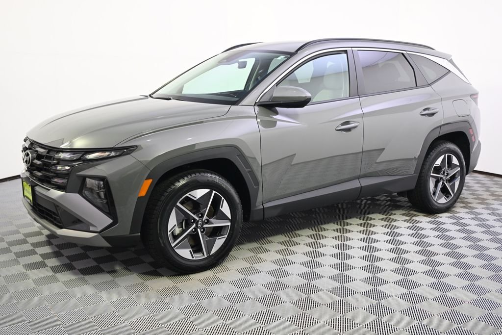 Certified 2025 Hyundai Tucson SEL with VIN 5NMJBCDE5SH566180 for sale in St. Louis Park, Minnesota