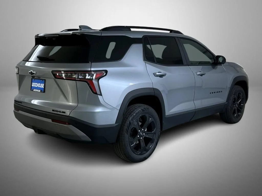 New 2027 Sterling Gray Metallic Chevrolet LT image 5