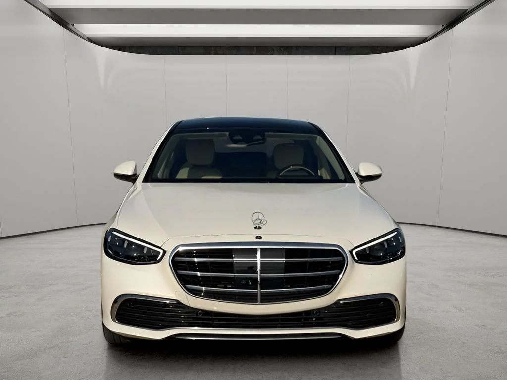 Used 2023 MANUFAKTUR Diamond White Mercedes-Benz S500 4MATIC® image 9