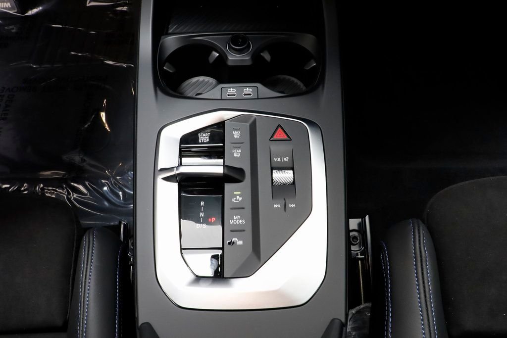 2025 BMW 2 Series M235 - Photo 13