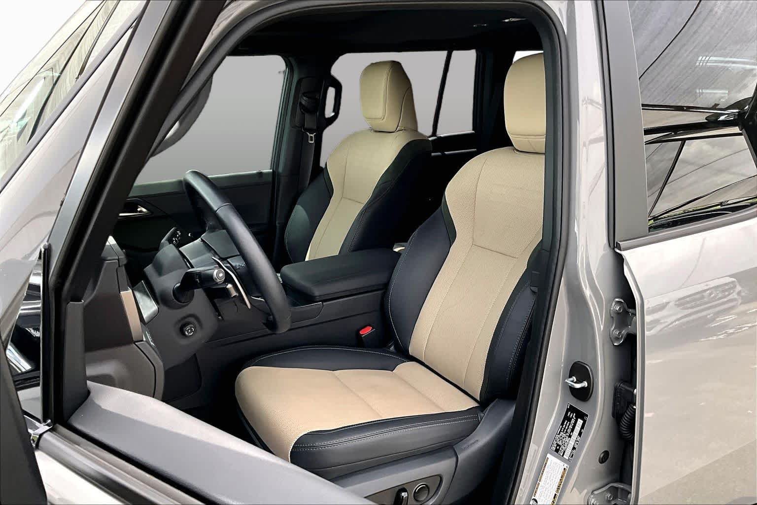 Used 2025 Incognito Lexus Overtrail image 8