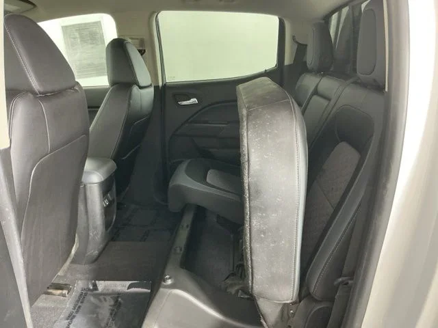 Used 2020 White Chevrolet Z71 image 25
