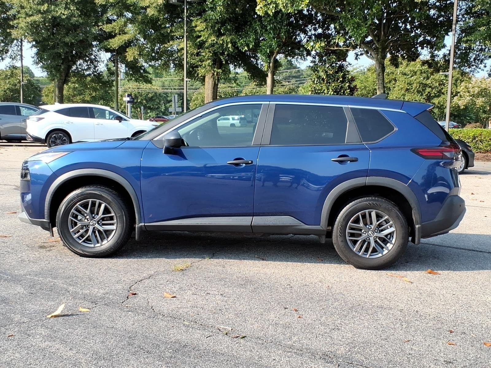 Used 2023 Caspian Blue Metallic Nissan S image 3