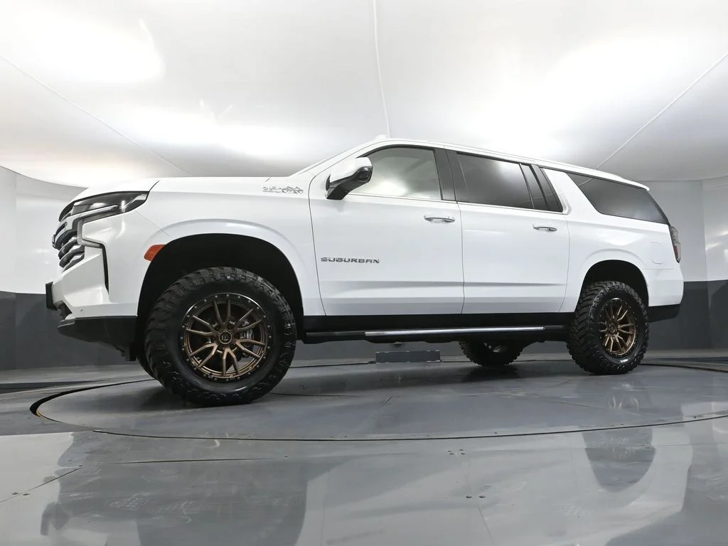 Used 2021 White Chevrolet High Country image 66