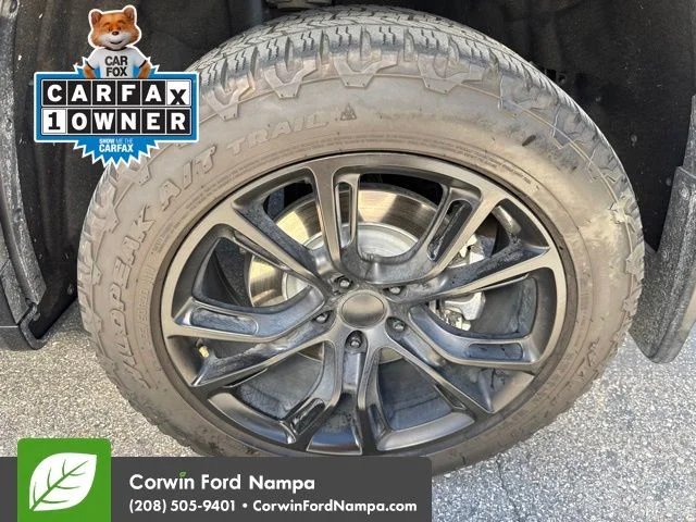Used 2024 Black Jeep Summit image 17