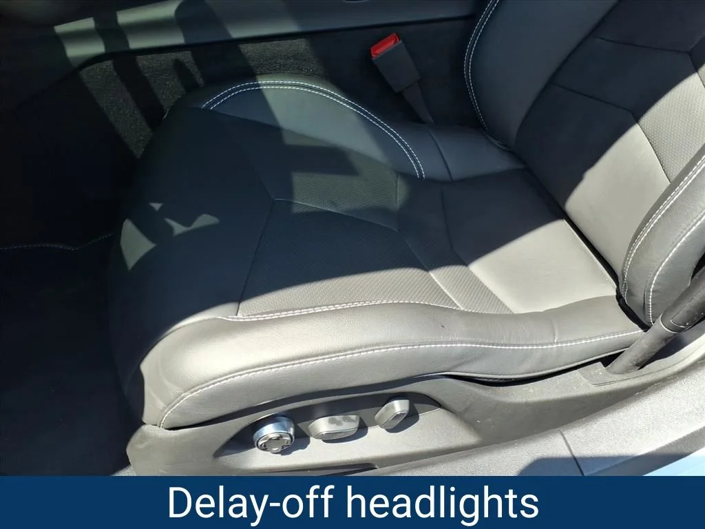 Used 2026 White Chevrolet Stingray image 16