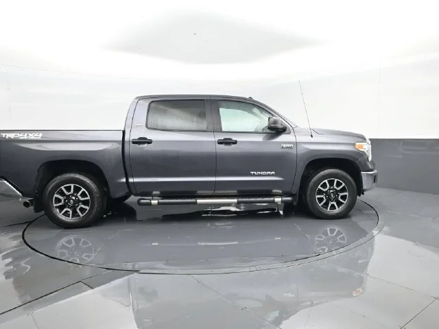 Used 2017 Magnetic Gray Metallic Toyota SR5 image 4