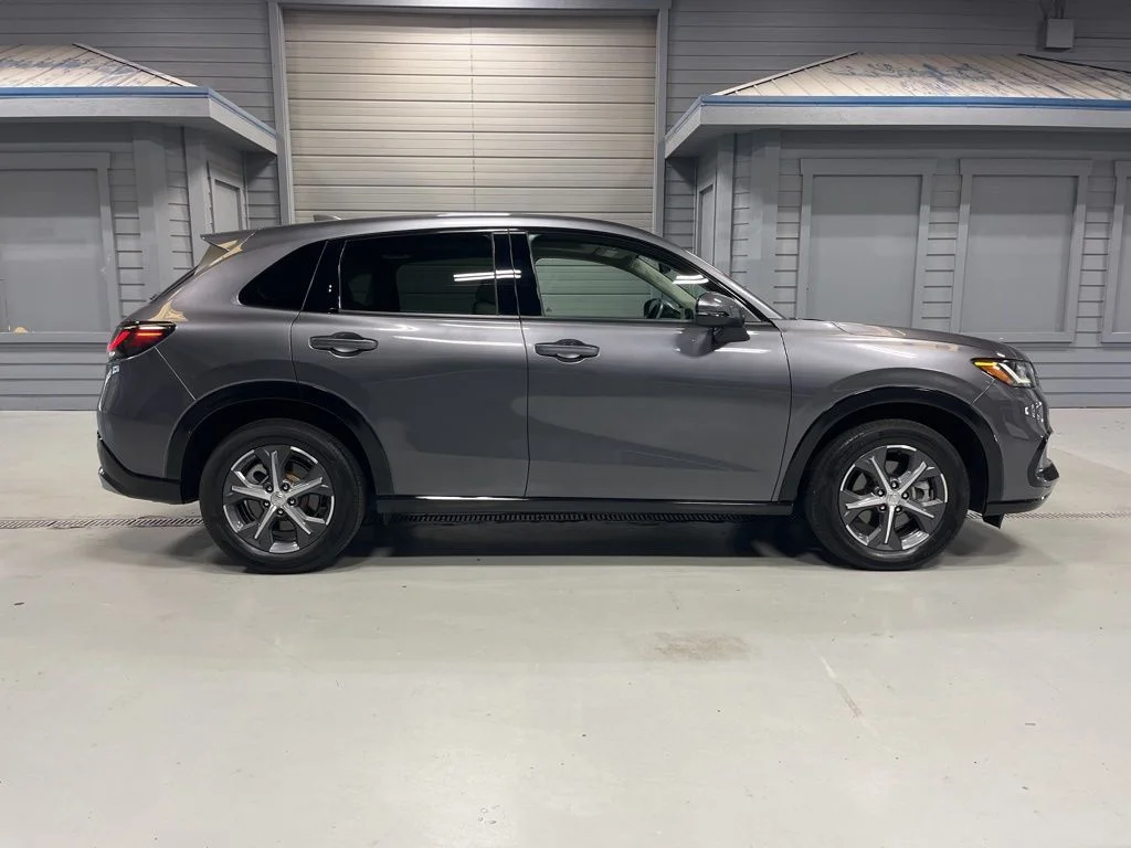 Used 2024 Modern Steel Metallic Honda EX-L image 8