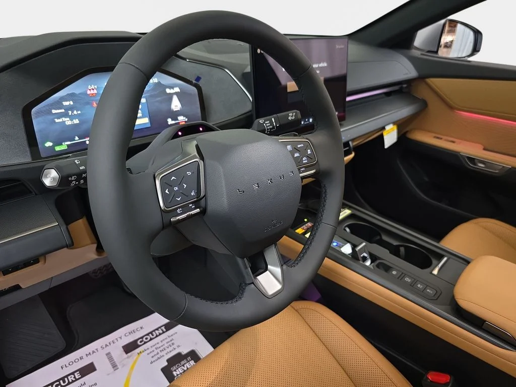 New 2026 Iridium Lexus PREMIUM AWD image 15