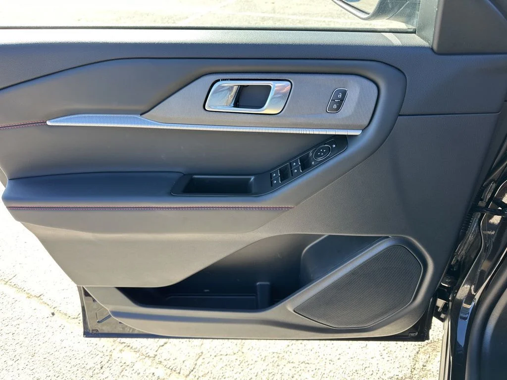 Used 2025 Black Ford ST-Line image 27